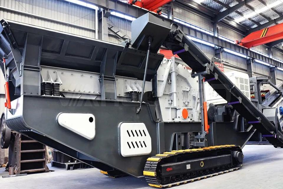 crawler type mobile crushing plant 3